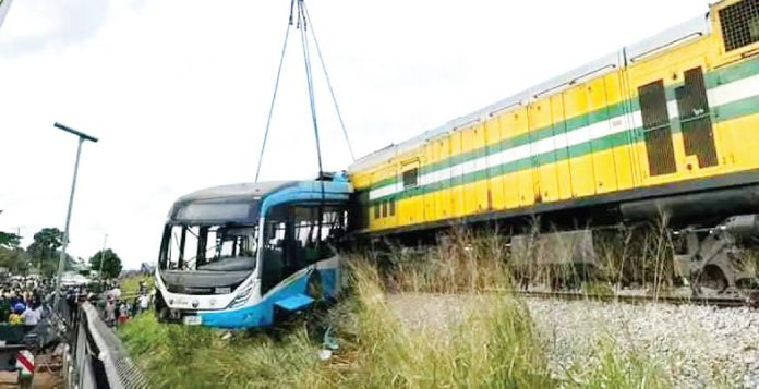 train vs bus