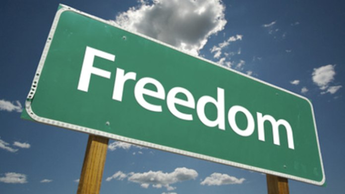 grVY7x5t-g0SxyboF-freedom-sign