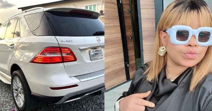 “It’s about to be a ‘tatata’ weekend” – Joke Jigan excitedly writes as she receives a car gift from her husband