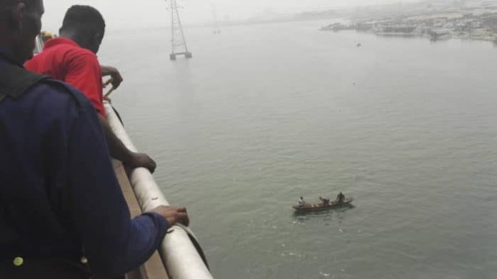 Suicide Third mainland bridge