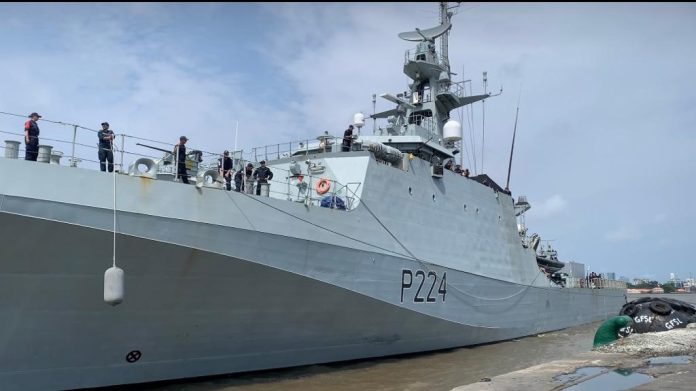 Royal Navy warship, HMS Trent