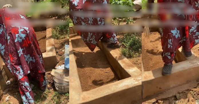 Heartwarming Moment Elderly Man's Honors His Late Wife, As He Cleans Her Grave 17 Years After Her Passing (VIDEO)
