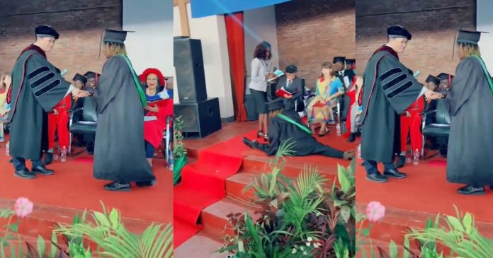 Viral video of pregnant woman splitting on stage after she receiving her certificate sparks reactions online (Watch)