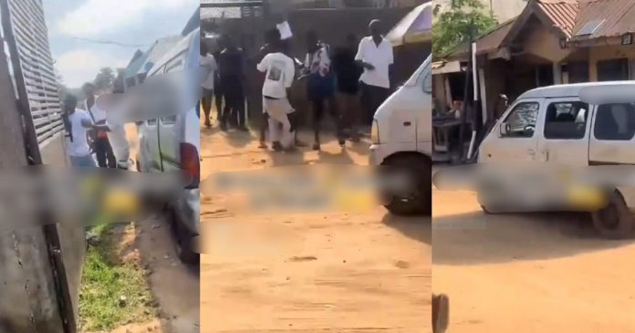 Video Of Area Boys Violently Ass@ult!ng Police Officers Stirs Reactions Online (WATCH)