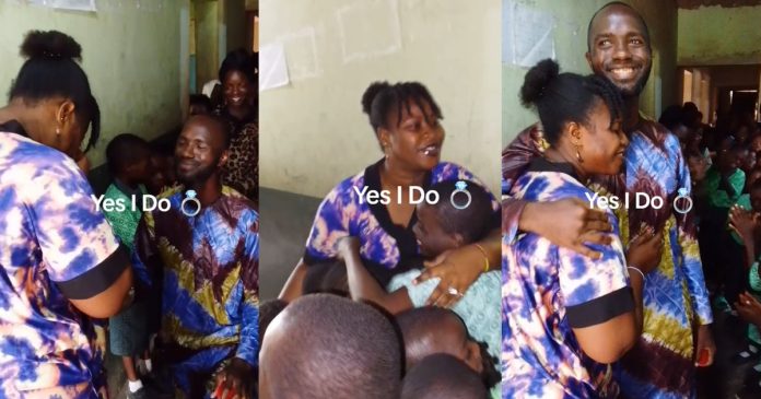 Heartwarming moment students cheer as teacher gets engaged (WATCH)