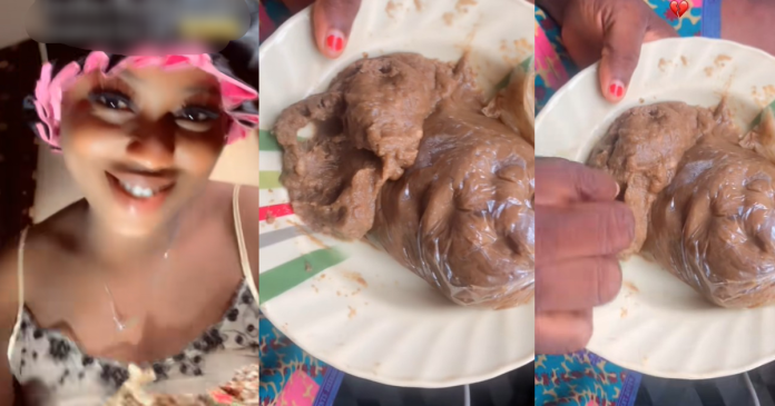 "This one na Amala just open the middle put ewedu and stew" – Lady stúnned by the appetizing moi-moi her brother's fiancée cooked for her mother (WATCH)