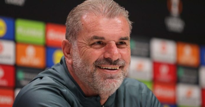 Tottenham offered chance to sign Arsenal and Chelsea transfer target